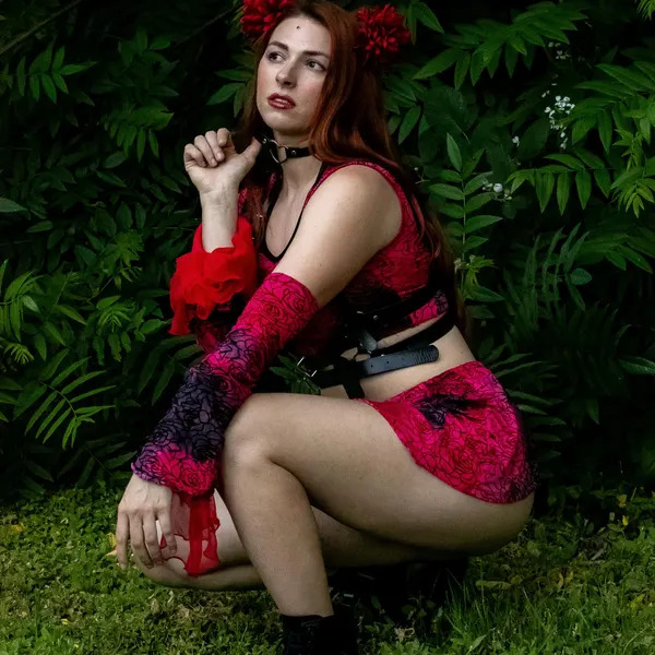 Red Rosethorn Fae Set